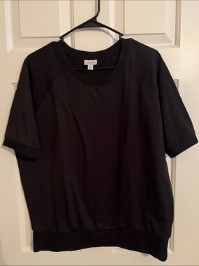 LuLaRoe Black Short Sleeve Sweatshirt